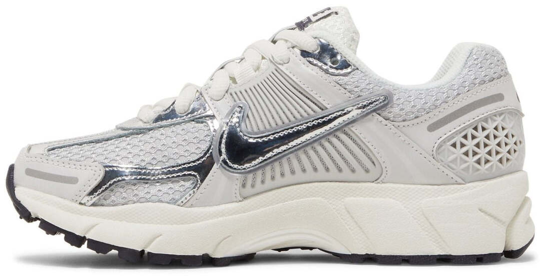 Nike Zoom Vomero 5 Photon Dust 'Metallic Silver Cinza'